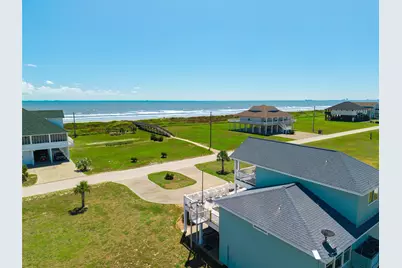 804 Sombrero Drive, Crystal Beach, TX 77650 - Photo 34