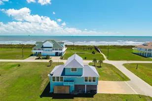 804 Sombrero Dr, Crystal Beach, TX 77650 - Photo 4