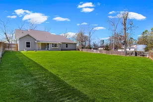 308 Resort Dr, Livingston, TX 77351 - Photo 26