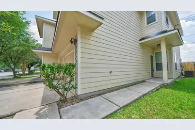 8743 Thistlemoor Lane, Houston, TX 77044 - Photo 2