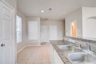 8743 Thistlemoor Ln, Houston, TX 77044 - Photo 6