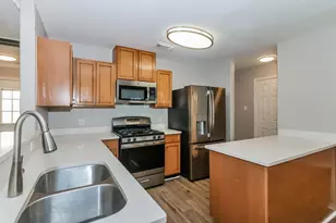 2406 Glenholly Park Dr, Sugar Land, TX 77498 - Photo 8