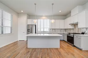 2818 Grand Fountains Dr, Houston, TX 77054 - Photo 10
