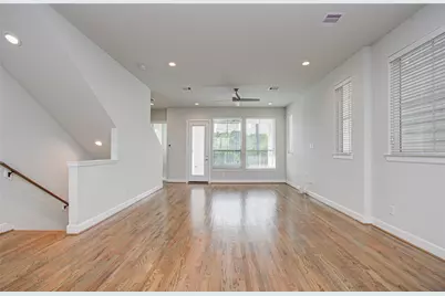 2818 Grand Fountains Drive #B, Houston, TX 77054 - Photo 14