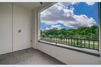 2818 Grand Fountains Drive #B, Houston, TX 77054 - Photo 16