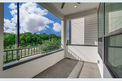 2818 Grand Fountains Drive #B, Houston, TX 77054 - Photo 18