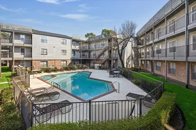 1660 W T C Jester Boulevard #511, Houston, TX 77008 - Photo 6