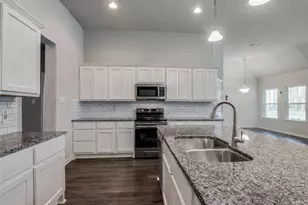 212 Rd 6613, Dayton, TX 77535 - Photo 18