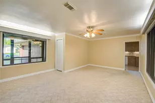 1607 W 11th St, Freeport, TX 77541 - Photo 6