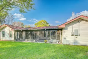 1607 W 11th St, Freeport, TX 77541 - Photo 34