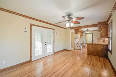 1607 W 11th Street, Freeport, TX 77541 - Photo 10