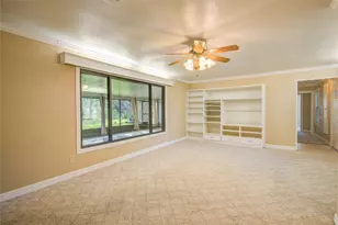 1607 W 11th St, Freeport, TX 77541 - Photo 8