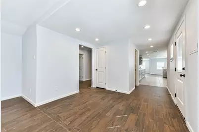 7341 Oak Hill Drive, Houston, TX 77087 - Photo 14