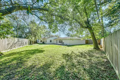 7341 Oak Hill Drive, Houston, TX 77087 - Photo 34