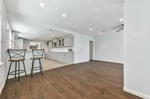 7341 Oak Hill Dr, Houston, TX 77087 - Photo 12