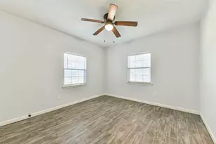 7341 Oak Hill Dr, Houston, TX 77087 - Photo 30