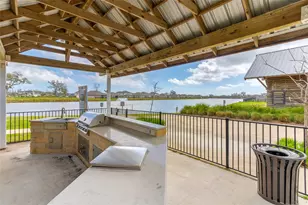 208 Woodside Ct, Clute, TX 77531 - Photo 34