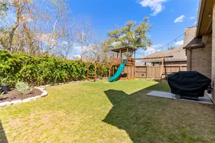 208 Woodside Ct, Clute, TX 77531 - Photo 30