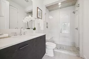 5824 Winsome Ln, Houston, TX 77057 - Photo 16