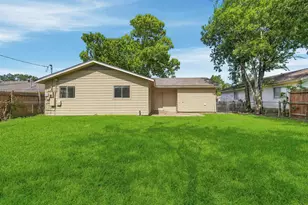303 Brown Dr, Pasadena, TX 77506 - Photo 16
