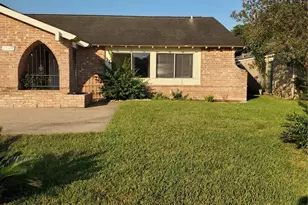 15407 Runswick Dr, Houston, TX 77062 - Photo 32