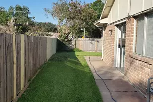 15407 Runswick Dr, Houston, TX 77062 - Photo 26