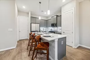 810 Glowing Dawn Dr, Houston, TX 77018 - Photo 12