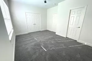 4913 Southwind St, Houston, TX 77033 - Photo 6