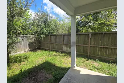 4913 Southwind Street #B, Houston, TX 77033 - Photo 20