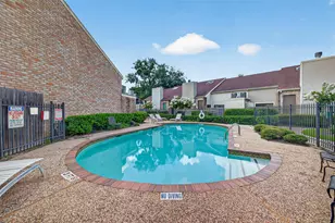8100 Cambridge St, Houston, TX 77054 - Photo 4