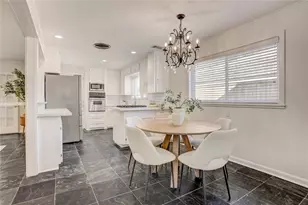 9218 Kapri Ln, Houston, TX 77025 - Photo 8