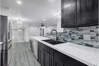 332 Crestwood Street, Clute, TX 77531 - Photo 8