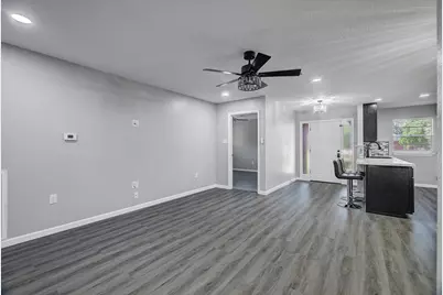 332 Crestwood Street, Clute, TX 77531 - Photo 10