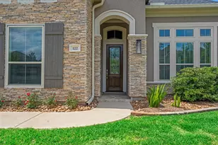 122 Coral Bells Ct, Conroe, TX 77304 - Photo 2