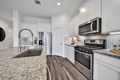 906 Youth Water Road, Montgomery, TX 77316 - Photo 16