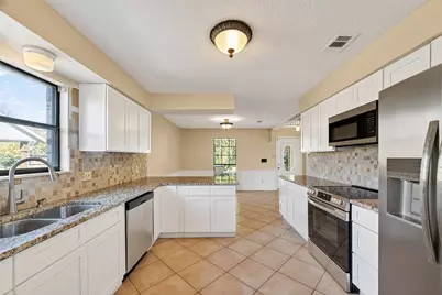 405 Tudor Court, Deer Park, TX 77536 - Photo 18