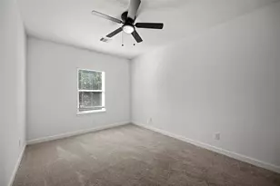 1071 St Clair St, Houston, TX 77088 - Photo 22