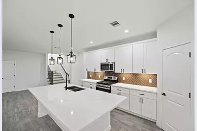 1071 Saint Clair Street, Houston, TX 77088 - Photo 10