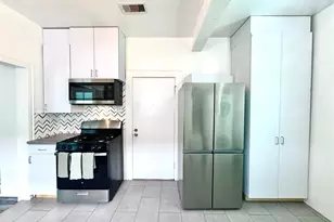 4807 Ave P 1/2, Galveston, TX 77551 - Photo 6