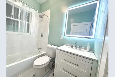 4807 Avenue P 1/2, Galveston, TX 77551 - Photo 4