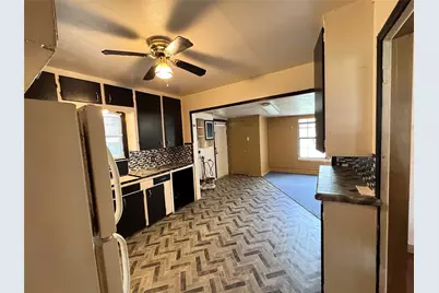 2066 Earl Street, Beaumont, TX 77703 - Photo 6
