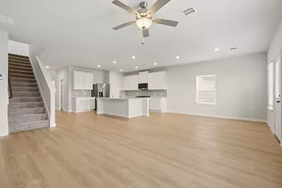 8110 Coral Drive, Texas City, TX 77591 - Photo 10