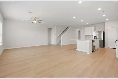 8110 Coral Drive, Texas City, TX 77591 - Photo 12