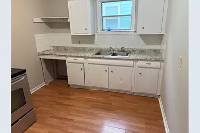 1215 8th Street, Rosenberg, TX 77471 - Photo 2