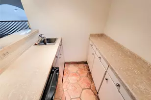 5654 Cheena, Houston, TX 77096 - Photo 32