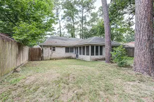 2126 Fir Springs Dr, Houston, TX 77339 - Photo 18