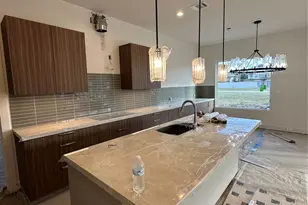 11611 Royal Parkside Pl, Houston, TX 77082 - Photo 8