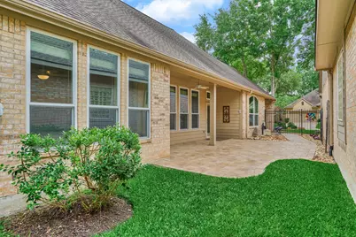 18 Coachman Ridge Place, The Woodlands, TX 77382 - Photo 36