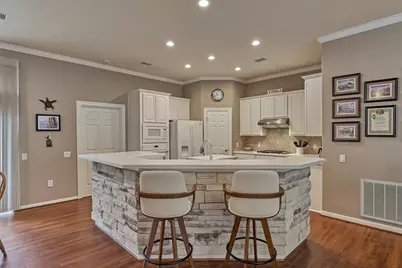 18 Coachman Ridge Place, The Woodlands, TX 77382 - Photo 14