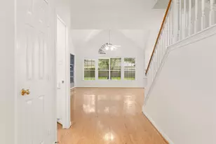 9423 Walnut Brook Ct, Houston, TX 77040 - Photo 6